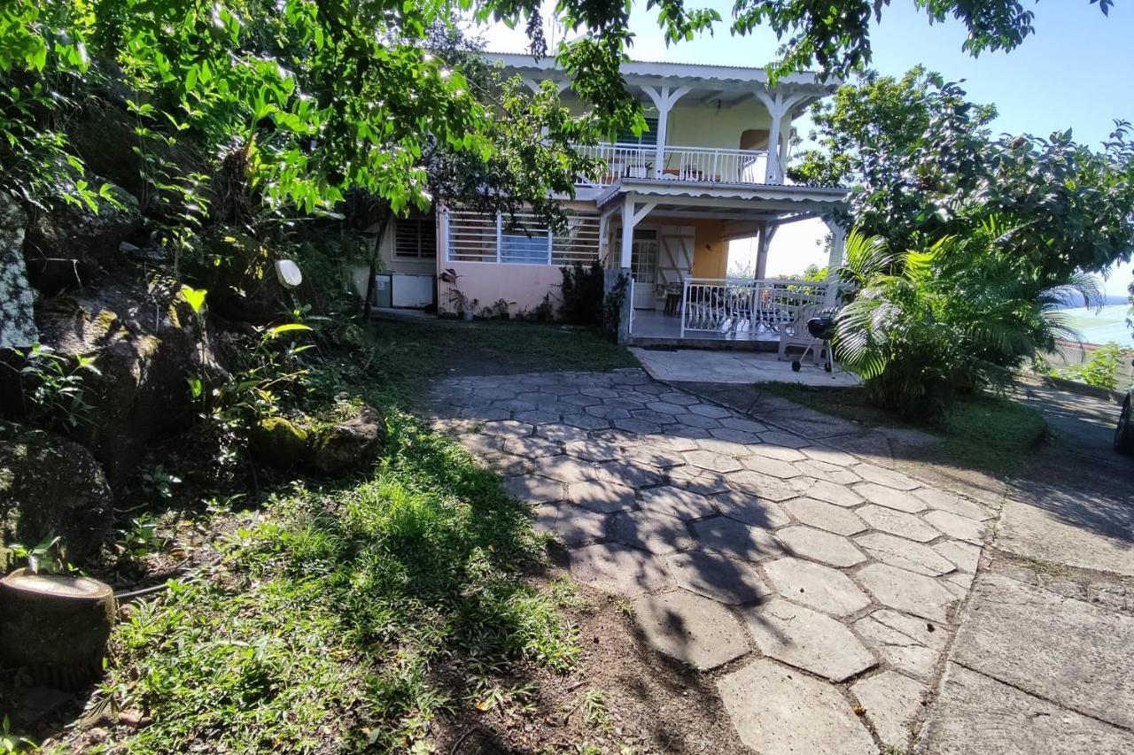 Bungalow With Sea View In Deshaies Buitenkant foto