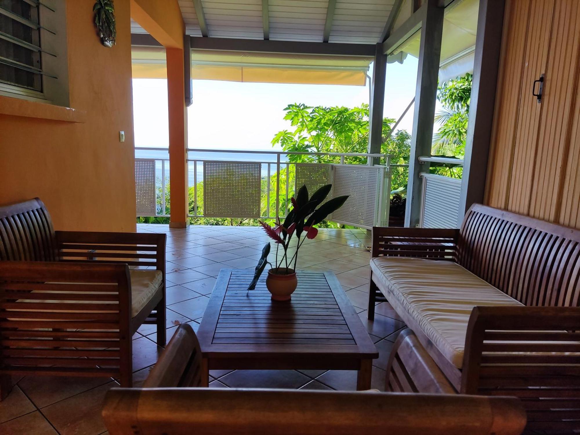 Bungalow With Sea View In Deshaies Buitenkant foto