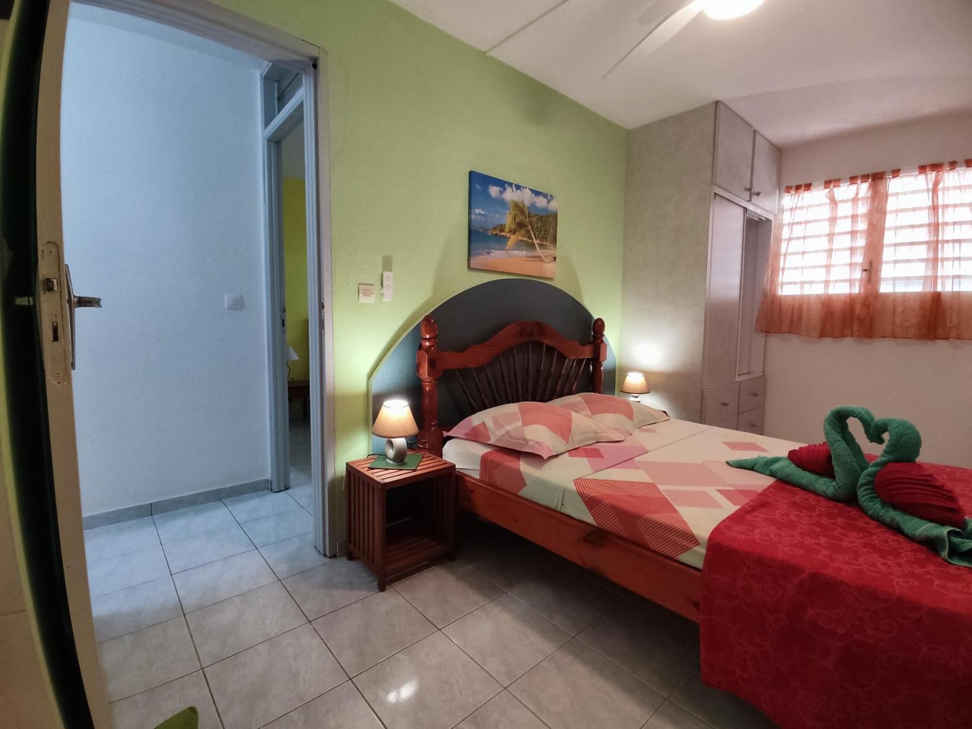 Bungalow With Sea View In Deshaies Buitenkant foto
